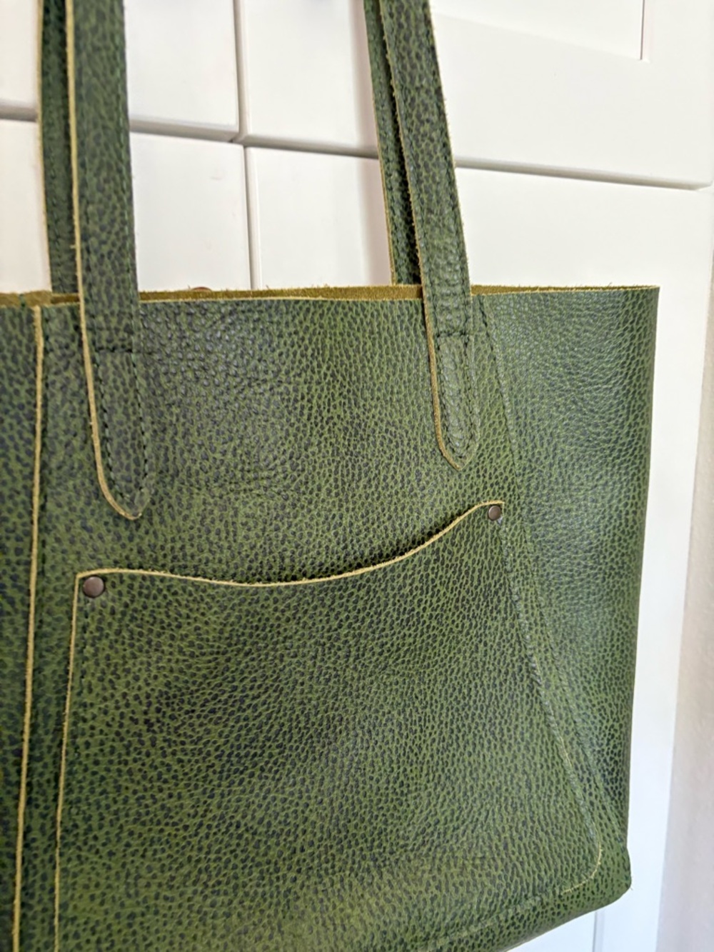 Portland Leather Classic Green Leather Tote Bag Large - Picture 9 of 15